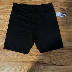 NWT 32 degrees Black High-Waist Women’s Bike Shorts